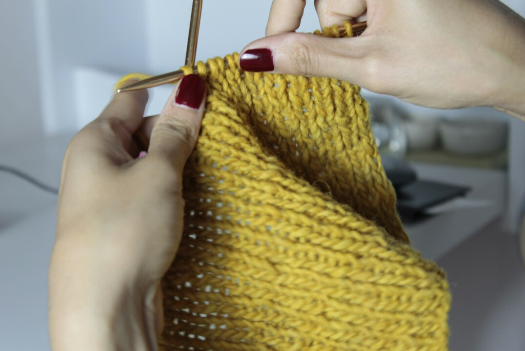 family knitting project